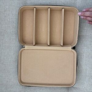 Garrett Leight Collector's Eyewear Storage Case - Olive Green